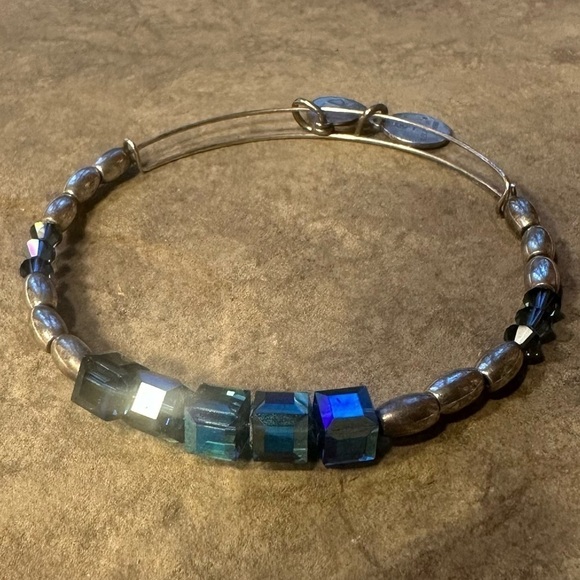 Alex & Ani Women’s Bracelet Swarovski Crystals and Silver Beads Adjustable - Picture 1 of 4